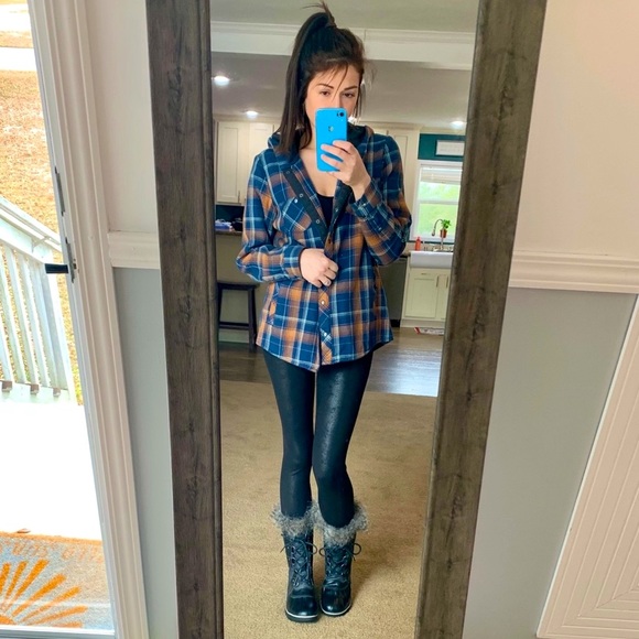 Sorel Winter Boots - Picture 2 of 6